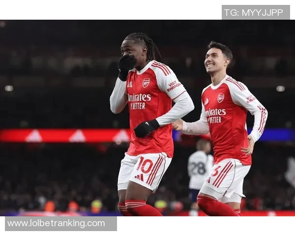 欧冠激战热刺与阿森纳握手言和绝杀瞬间点燃全场热情