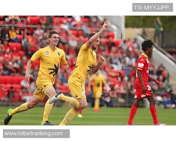 西甲激战：那不勒斯大胜多特蒙德红牌事件引发全场热议